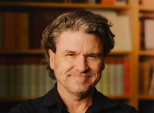 Dave Eggers